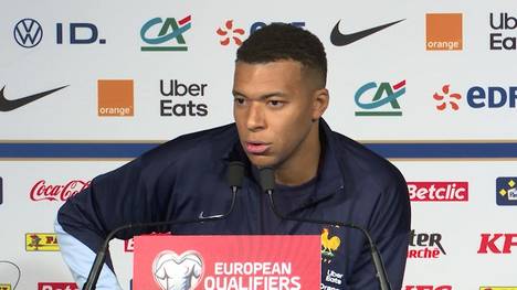 Michael Olise spielt beim FC Bayern auf Top-Niveau. Auch der französische Nationalmannschaftskollege Kylian Mbappé schätzt die Qualitäten des 23-Jährigen.