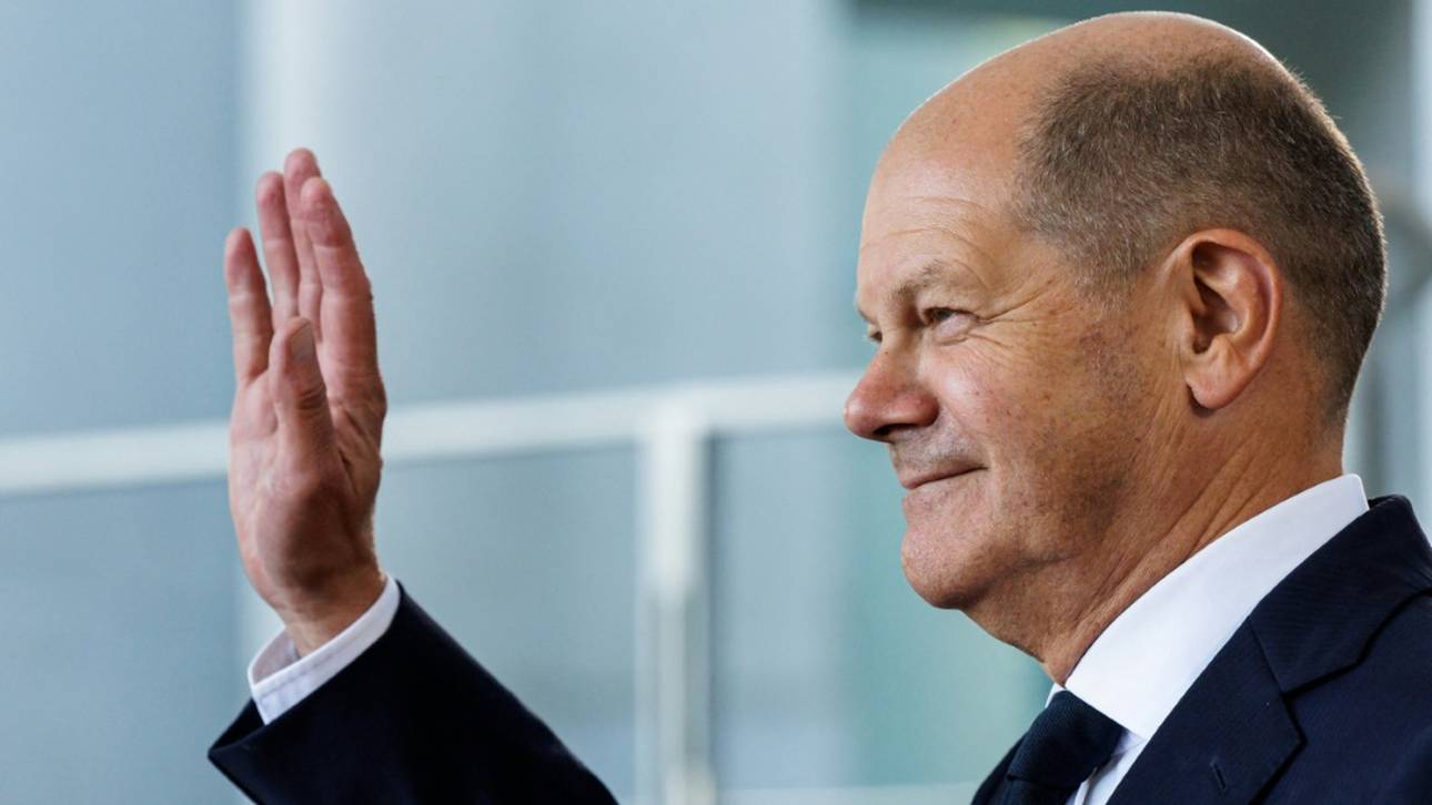 Scholz baut Basketballer auf