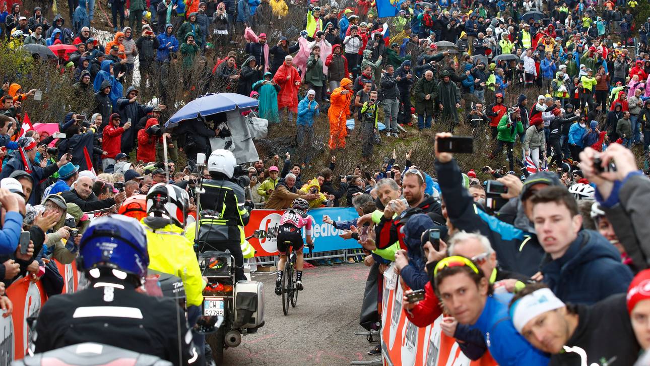 LIVE: Erste Bergankunft bei Tour