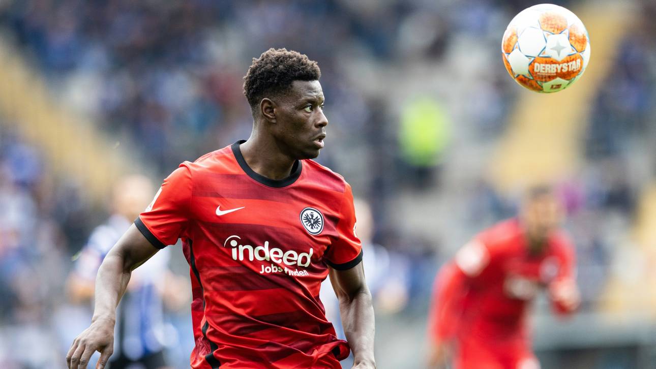 Lautern holt Frankfurt-Stürmer