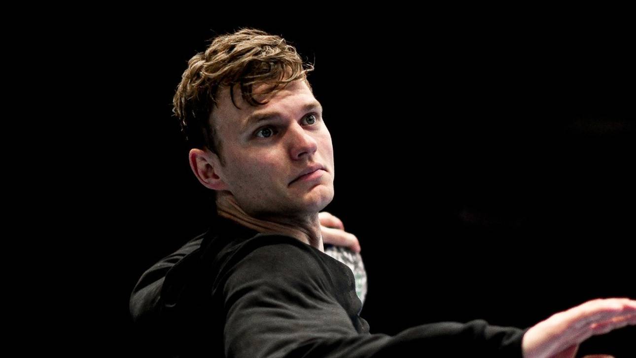 So geht es DHB-Star Kastening nach OP