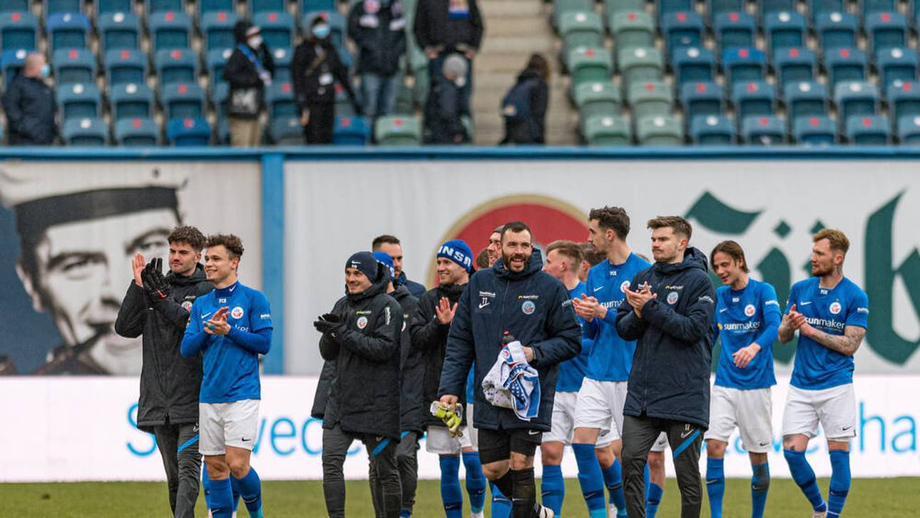 Rostock siegt bei Fan-Rückkehr