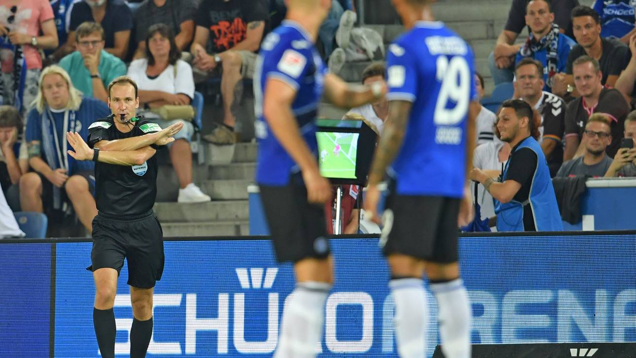 Sport-Tag: VAR-Ärger in Bielefeld