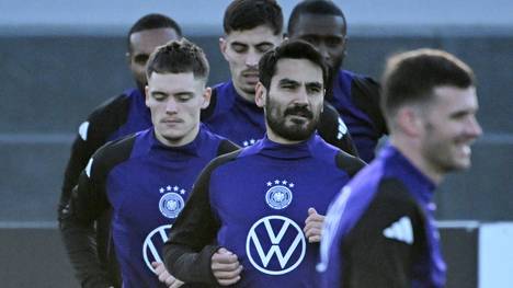 Kapitän Gündogan in DFB-Trainingskluft