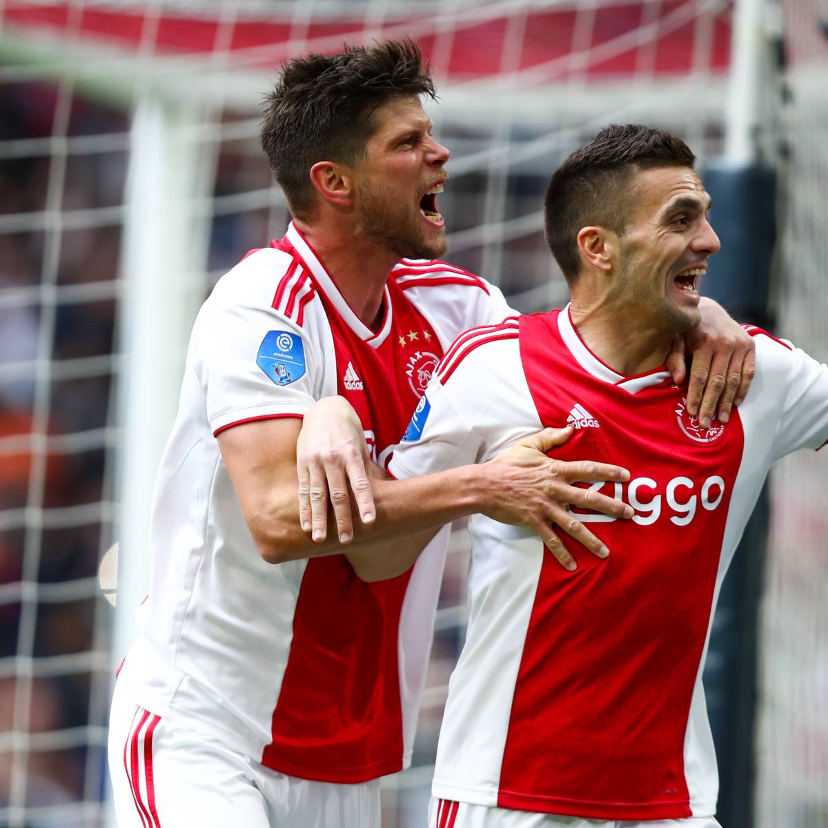 Ajax Amsterdam Bindet Dusan Tadic Langfristig