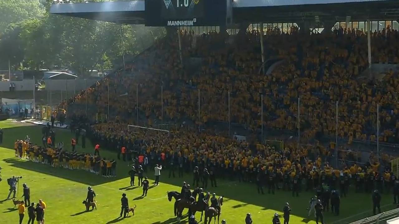 Aufstieg! Schwarz-gelbe Party bei Dynamo Dresden trotz Niederlage