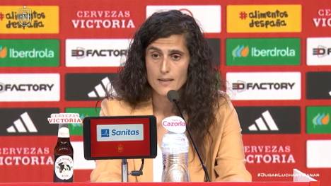 Nach dem Kuss-Skandal musste Spanien-Trainer Jorge Vilda seinen Posten räumen. Nachfolgerin Montse Tomé verteidigt nun ihre Wahl, Jenni Hermoso vorerst nicht zu berufen.