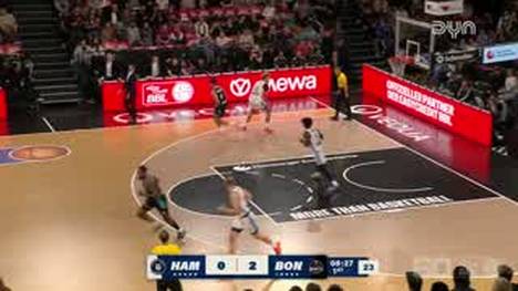Die BBL-Highlights der Partie Veolia Towers Hamburg - Telekom Baskets Bonn im Video.
