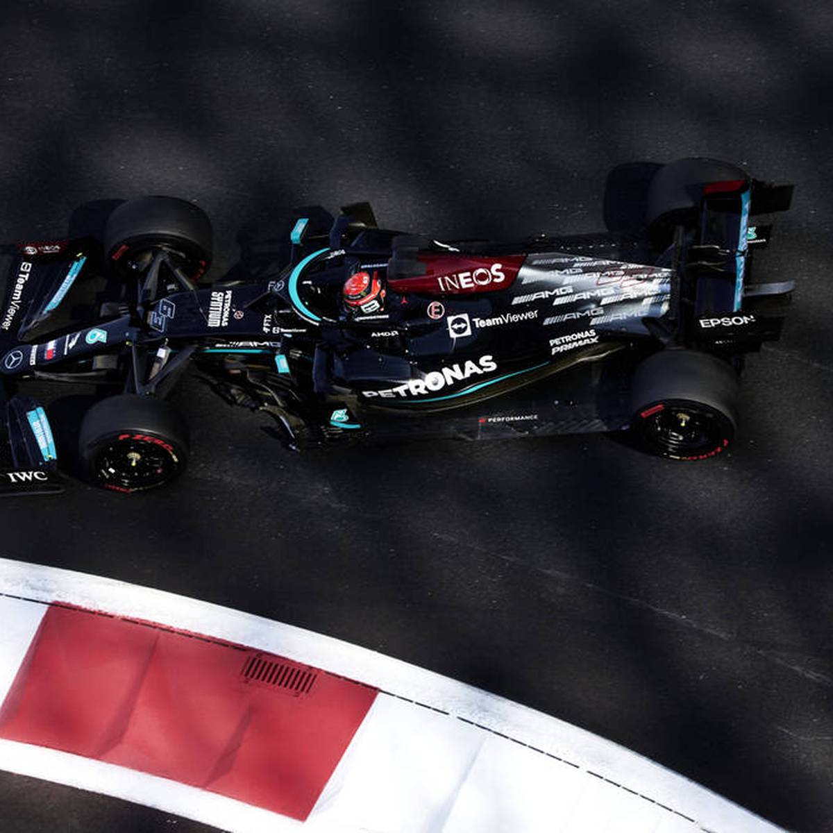 Konstrukteursweltmeister Mercedes gibt den Termin für die Vorstellung des neuen Boliden bekannt. Wird Lewis Hamilton den neuen Renner überhaupt steuern?