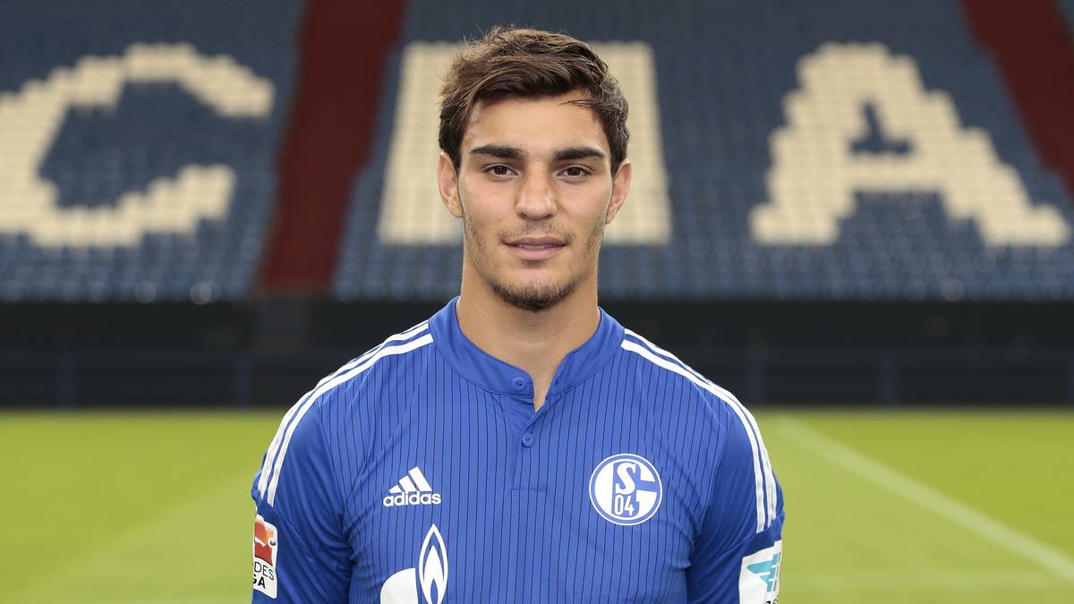 Hier herrscht Bedarf: Die Innenverteidigung besteht momentan nur aus drei Spielern. Eine Rückholaktion von Kaan Ayhan ist ein großes Thema. Auch die mangelnde Kreativität in der Offensive muss durch Neuzugänge kompensiert werden. Problem: Die Kassen sind nicht sehr voll