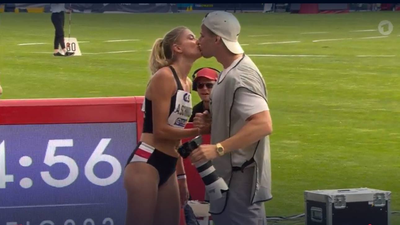 Alica Schmidt zeigt Freund im TV