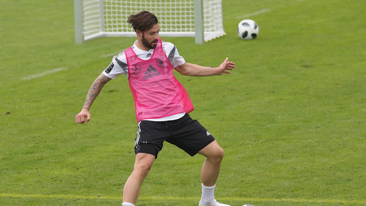 Mit einer 78er Wertung im WM-Modus hat Plattenhardt die offiziell schwächste Karte im deutschen WM-Kader. Nichtsdestotrotz fährt er neben Hummels, Boateng und Co. zur WM. Wenn es nach FIFA gegangen wäre, wäre er zuhause geblieben