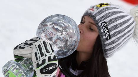 Anna Fenninger genießt den Triumph in Meribel