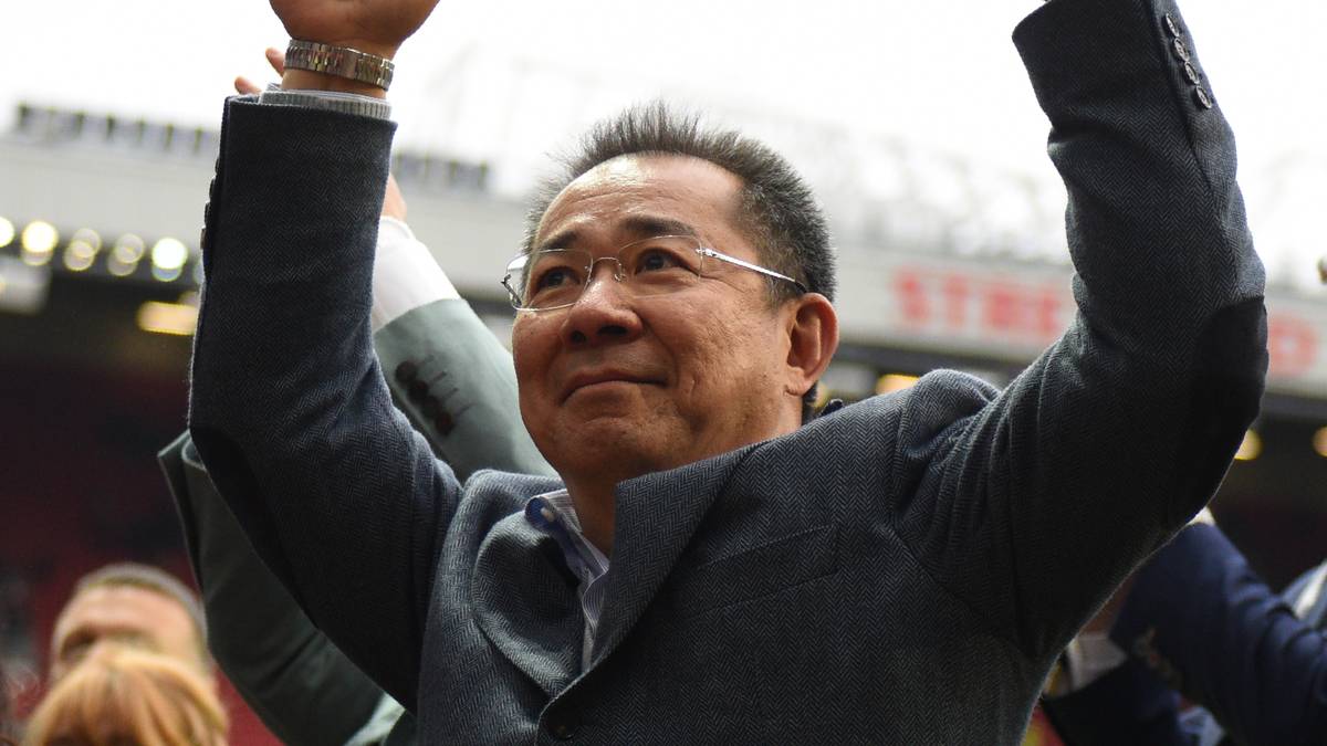 KLUB-BOSS TRÄGT KÖNIGLICHEN NAMEN: Vichai Srivaddhanaprabha ist seit 2010 der Besitzer von Leicester City. Der thailändische Geschäftsmann trug früher den Nachnamen Raksriaksorn - bis ihm der thailändische König im Februar 2013 den Ehrennamen Srivaddhanaprabha zuteilwerden ließ