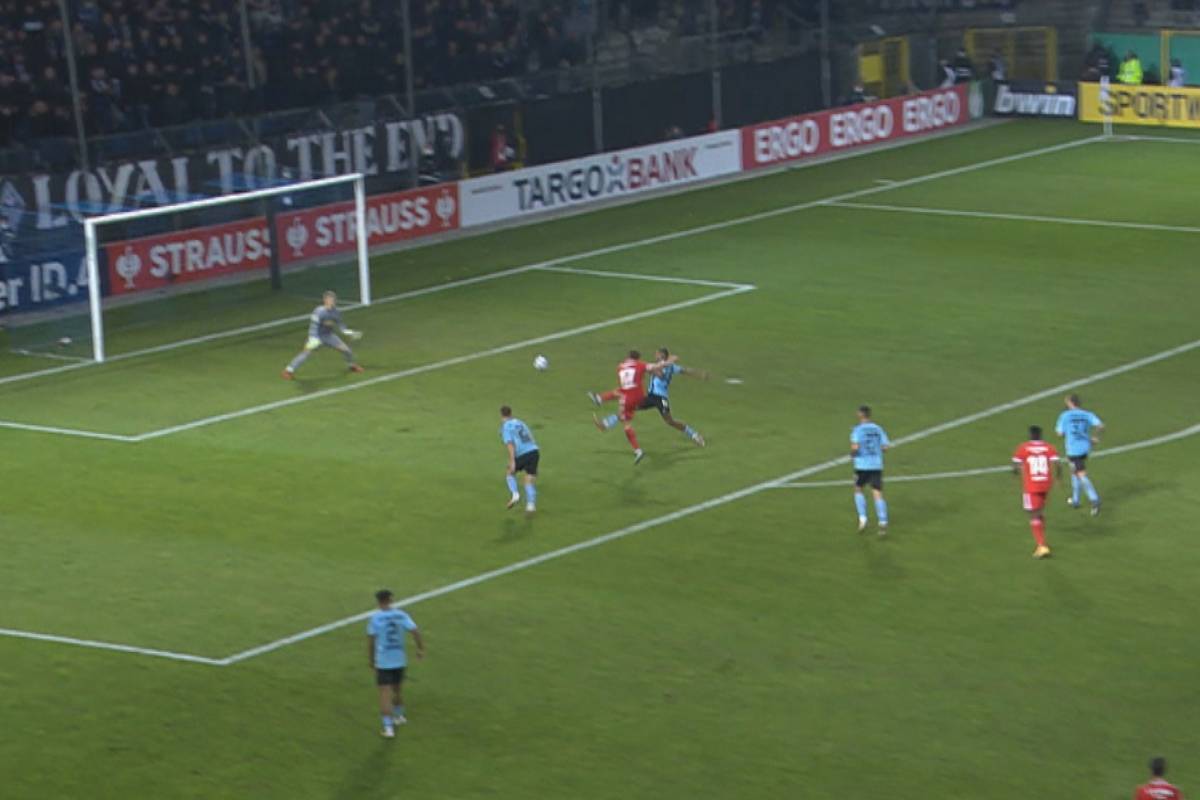 Vor dem Liga-Kracher gegen den FC Bayern München löst Union Berlin seine Pflichtaufgabe im DFB-Pokal bei Waldhof Mannheim erst im Nachsitzen. Alle Highlights und Tore im Video.