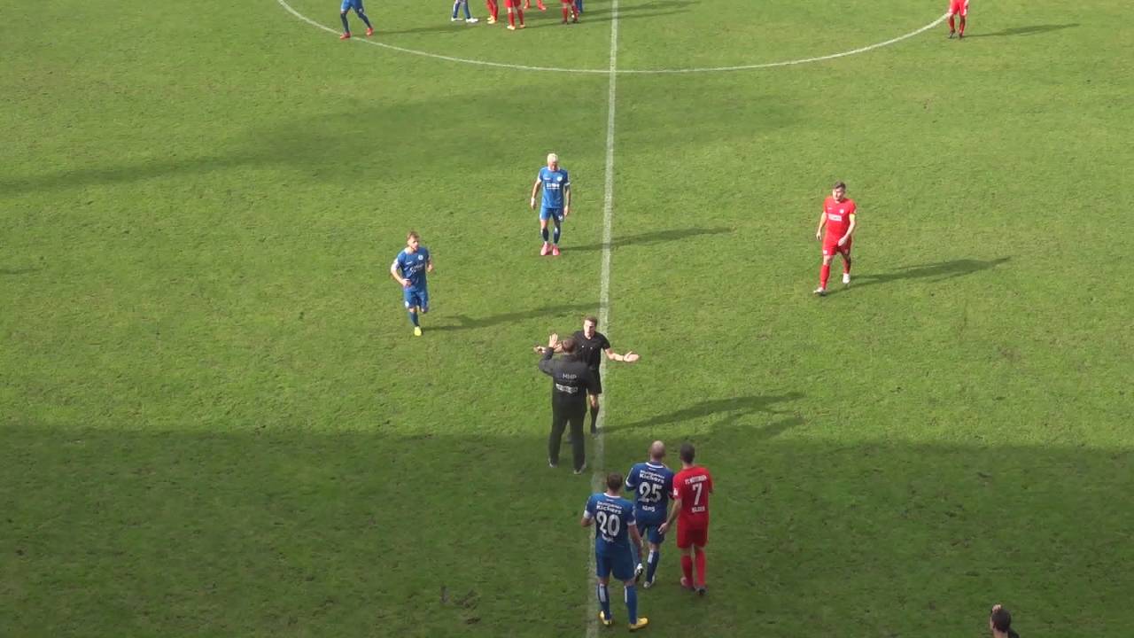 Fairplay-Aktion der Stuttgarter Kickers: Oberliga-Coach gibt Eigentor-Befehl