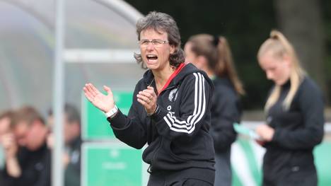 Ulrike Ballweg ist Trainerin der deutschen U17-Juniorinnen