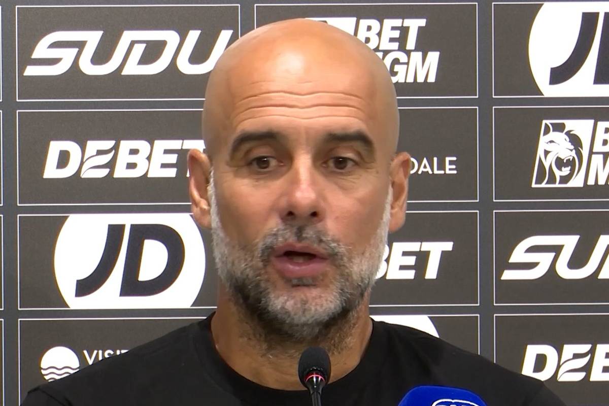 Pep Guardiola lässt die Möglichkeit offen, dass Ederson und Rico Lewis noch im Sommer Manchester City verlassen. Dem Keeper zollt er für all die Erfolge im Verein den größten Respekt.