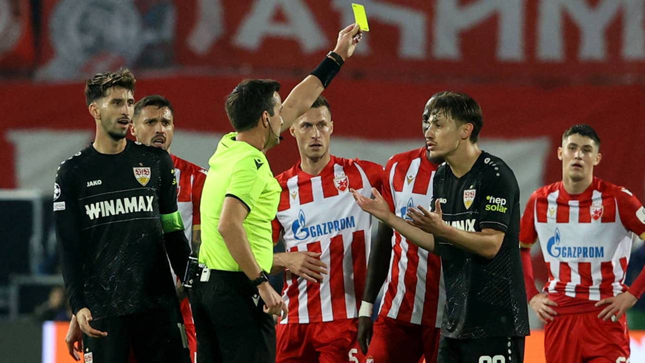 Schiedsrichter Erik Lambrechts hatte alle Hände voll zu tun und zückte in der Nachspielzeit der ersten Hälfte gleich vier Gelbe Karten