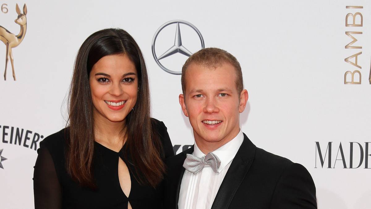 Aber auch Marcia Ev, Freundin von Reck-Olympiasieger Fabian Hambüchen, macht eine gute Figur vor den Fotografen