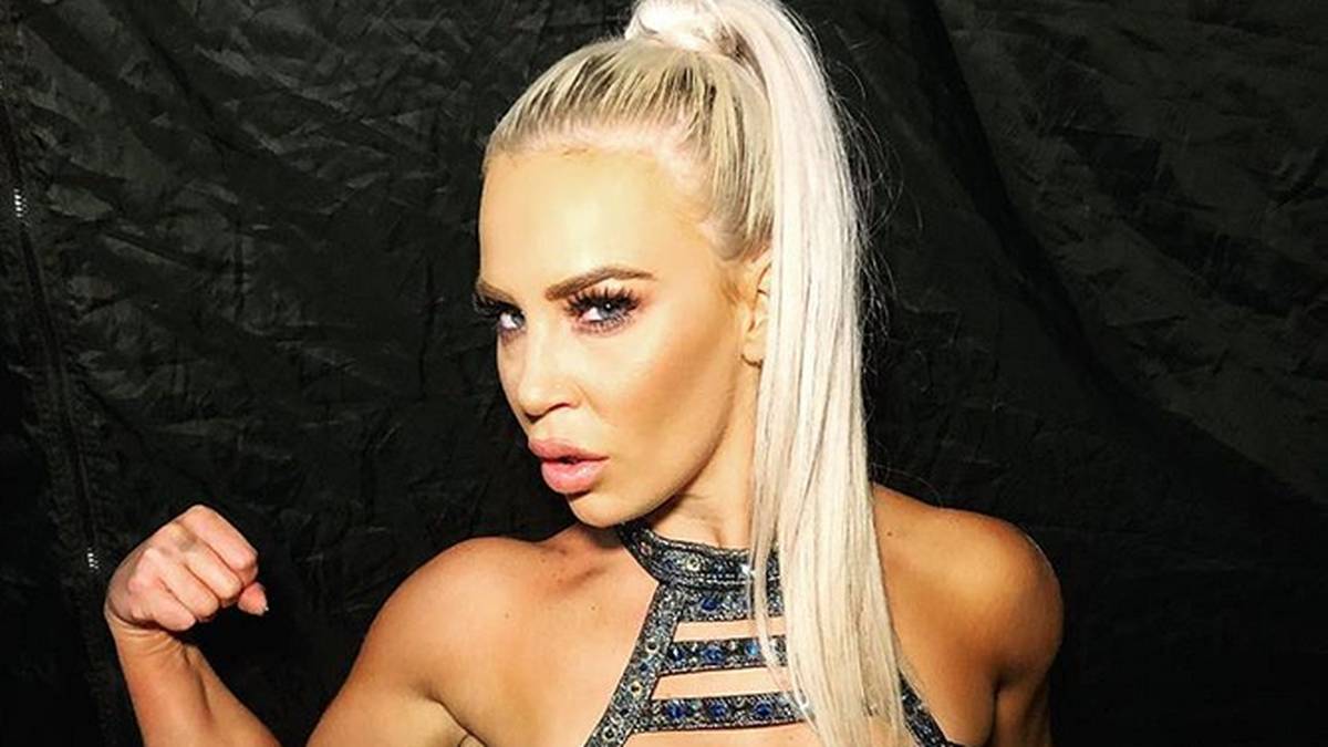 Brooke wurde bei WWE als Vollstreckerin von Charlotte Flair eingeführt, mittlerweile auf Solopfaden unterwegs. Ihr Privatleben wurde 2017 von einer Tragödie überschattet. Lebensgefährte Dallas McCarver, ebenfalls Bodybuilder, starb mit nur 26 Jahren, weil er an seinem Essen erstickte