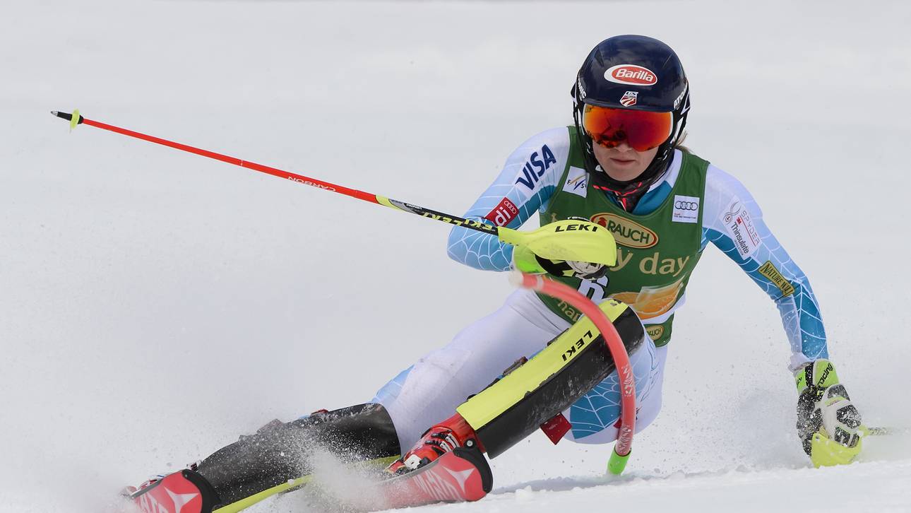 Shiffrin beim Comeback gleich vorn