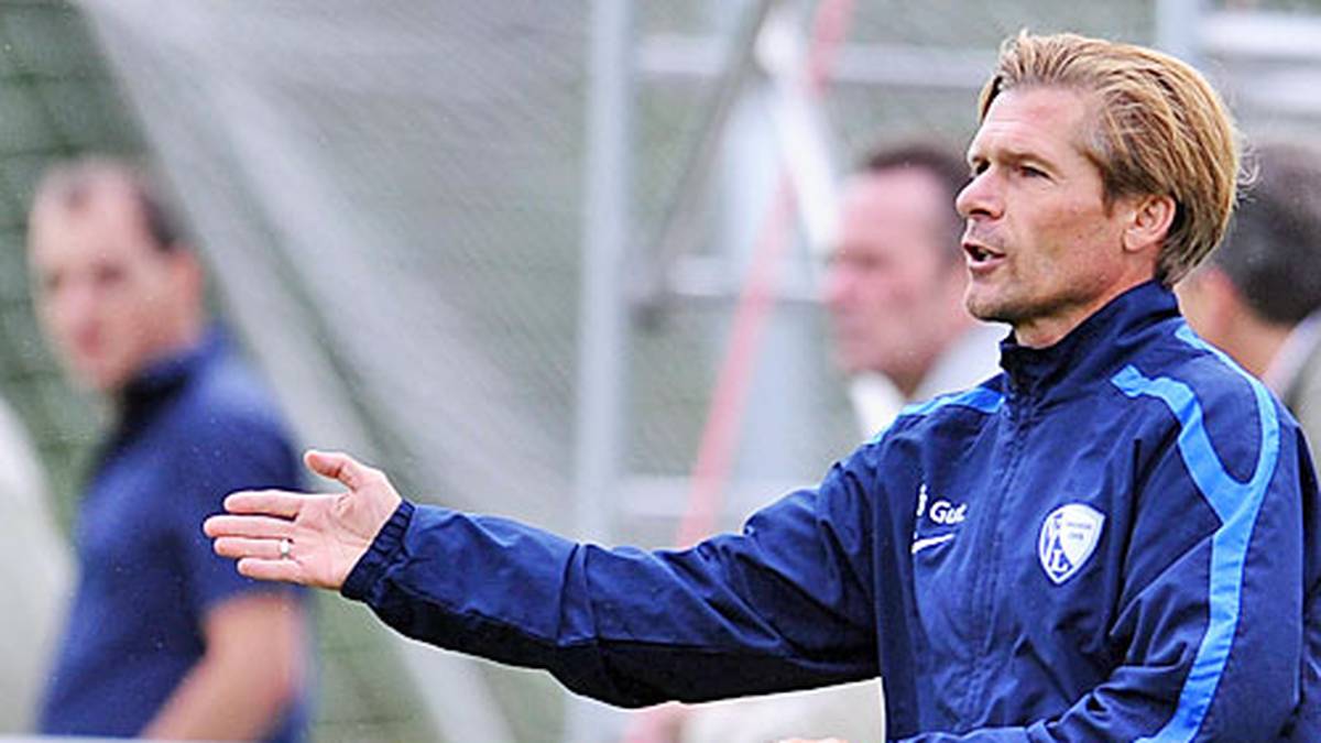 Im Ruhrgebiet wird Wosz sesshaft, zwischendurch wirbelt er aber auch drei Jahre für Hertha BSC. 2010 soll er die Bochumer vor dem Abstieg retten. Die Mission scheitert. Wosz agiert im Trainerteam der Bochumer für den Bereich Technik, um 2013 dann erneut auch als Co-Trainer die VfL-Profis zu führen