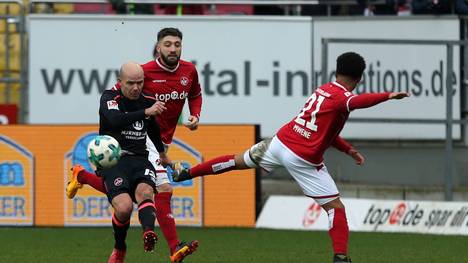 Kaiserslautern holt durch ein Eigentor gegen Nürnberg einen Punkt