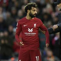 Für Jürgen Klopp und den FC Liverpool geht es im League Cup um den ersten Titel der Saison - aber kann Mo Salah gegen den FC Chelsea spielen?