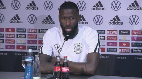 Antonio Rüdiger ist vom angeblichen Interesse des FC Bayern geehrt und äußert sich zu den Transfer-Gerüchten um ihn und Niklas Süle.