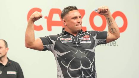 Gerwyn Price muss gegen Bradley Brooks im Achtelfinale lange zittern. Am Ende behält der der Weltmeister gegen den 21-jährigen Youngster die Oberhand.