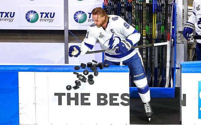 Stanley Cup Finale Nhl Tampa Bay Lightning Besiegen Dallas Stars Dank Stamkos
