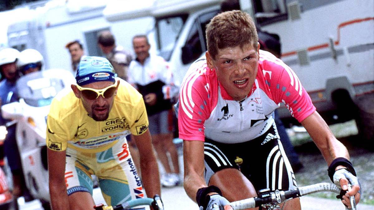 Jan Ullrich musste 1998 Marco Pantani den Sieg bei der Tour de France überlassen