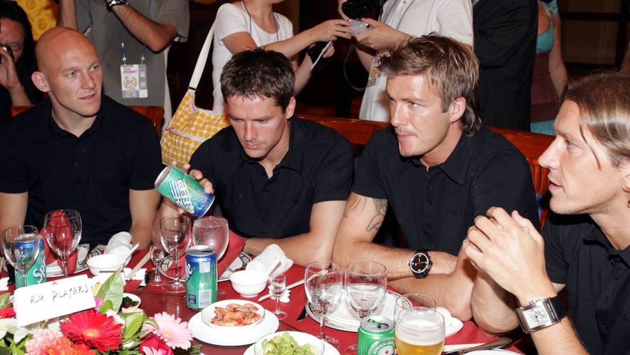 Michael Owen neben David Beckham