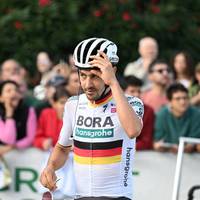 Radprofi Emanuel Buchmann reagiert mit großem Frust auf seine Nicht-Nominierung für den bevorstehenden Giro d‘Italia.
