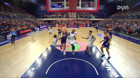 Die Highlights der Partie Rostock Seawolves - Hamburg Towers aus der Basketball-Bundesliga im Video.