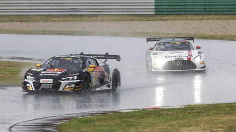 Audi-Pilot van der Linde triumphiert im Regen