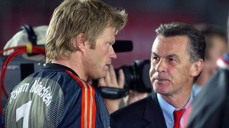 Torwart Oliver Kahn (l.) und Trainer Ottmar Hitzfeld arbeiteten lange bei Bayern zusammen