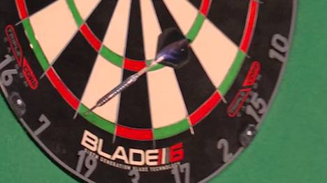 Niels van Zonneveld gewinnt in der ersten Runde der Darts-WM gegen den Neuseeländer Haupei Puha souverän mit 3:0.