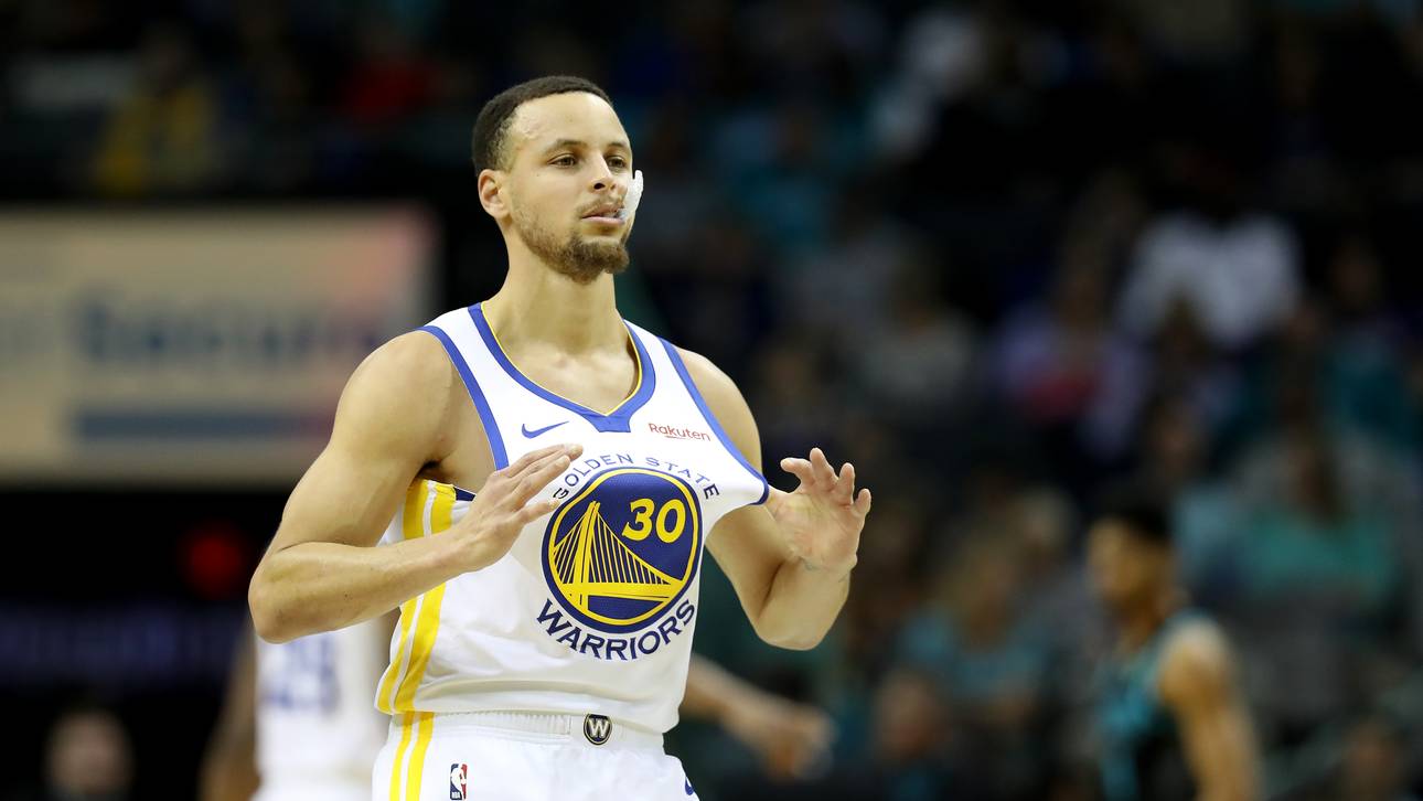 Stephen Curry sammelte mit den Golden State Warriors bereits drei Meisterschaften und gilt als einer der besten Distanzschützen der NBA-Geschichte