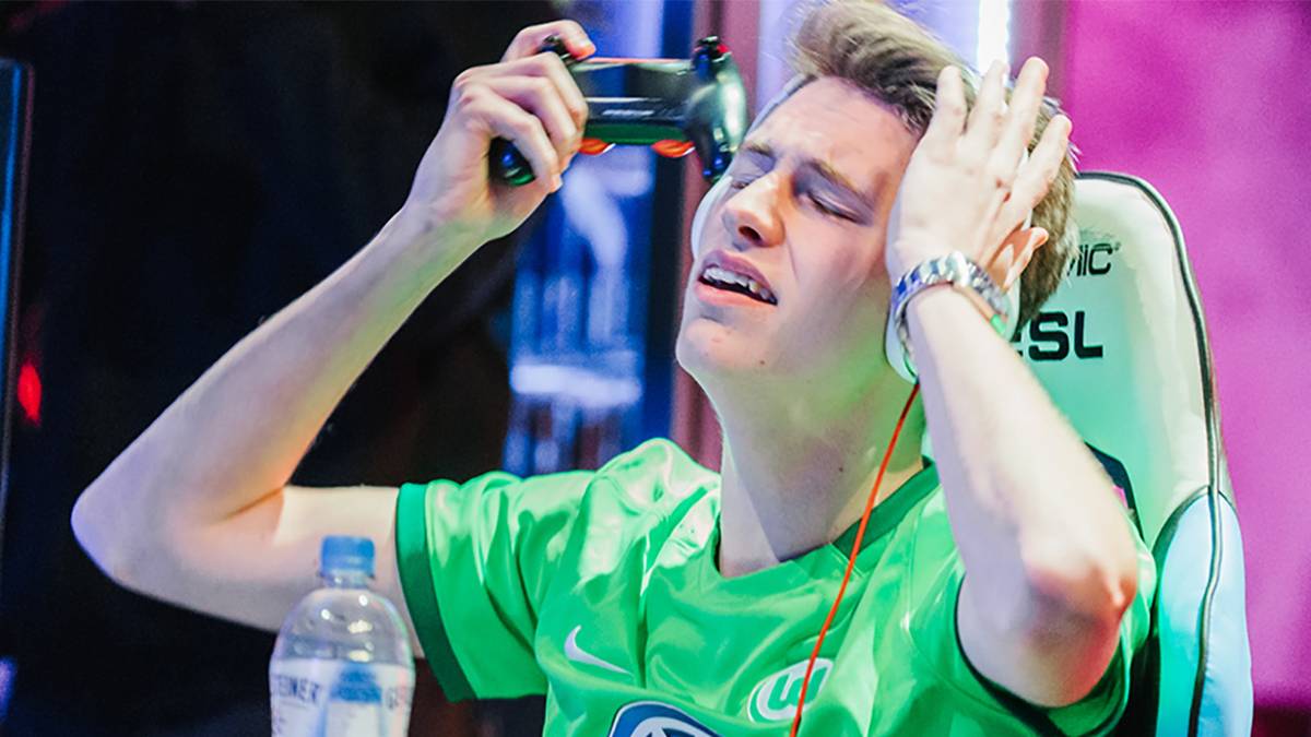 "TimoX" gehört schon lange zu den bekanntesten Spielern in der FIFA-Szene. So wurde der Wolfsburger bereits drei Mal Vize-Weltmeister sowie zweifacher Deutscher Meister in den ESL-Wettbewerben. Dabei gab es aber auch schon emotionale Niederlagen