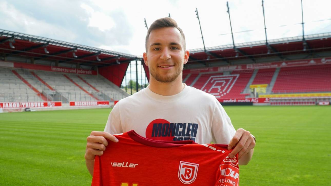 Bremens verleiht Talent nach Regensburg