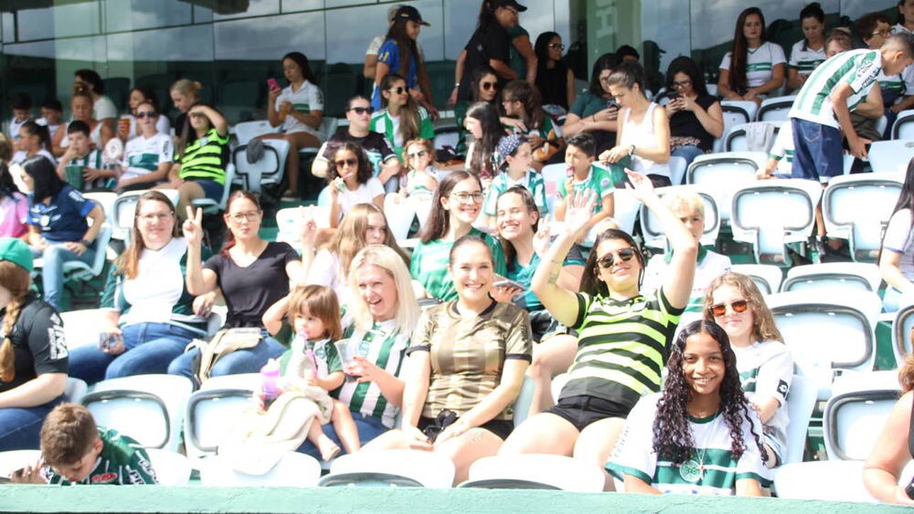 Fan-Strafe wird zur Party