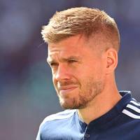 Simon Terodde bleibt doch beim FC Schalke 04. Dabei hatte der Stürmer schon sein Ende bei den Königsblauen verkündet.
