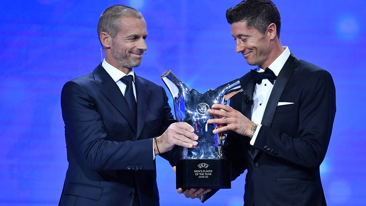 UEFA Position Awards für Manuel Neuer, Joshua Kimmich, Robert Lewandowski