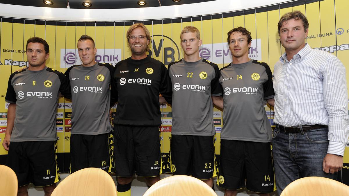 Sein persönlicher Aufstieg bleibt in der Bundesliga nicht unbemerkt: Zur Saison 2009/10 kehrt Großkreutz als Profi zum BVB zurück und unterschreibt einen Drei-Jahres-Vertrag und feiert gleich am ersten Spieltag sein Debüt beim 1:0 gegen den 1. FC Köln 