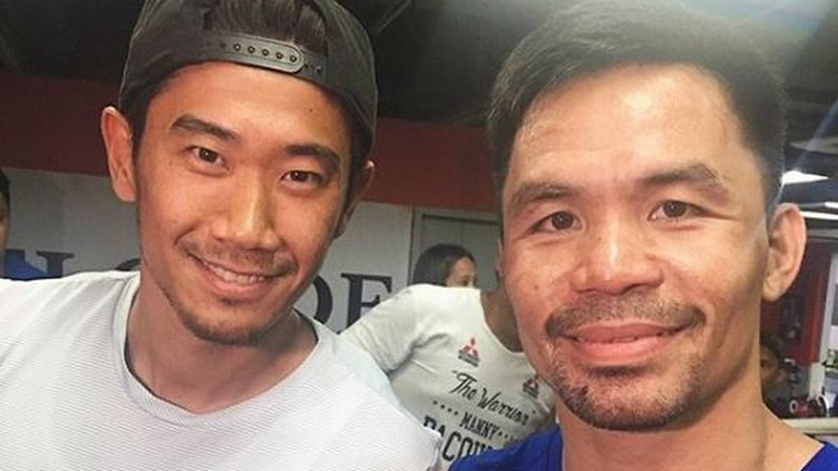 Während andere Fußballstars am Strand liegen und im Wasser plantschen, begibt sich Shinji Kagawa auf Promi-Jagd. Sein Objekt der Begierde: Box-Superstar Manny Pacquiao