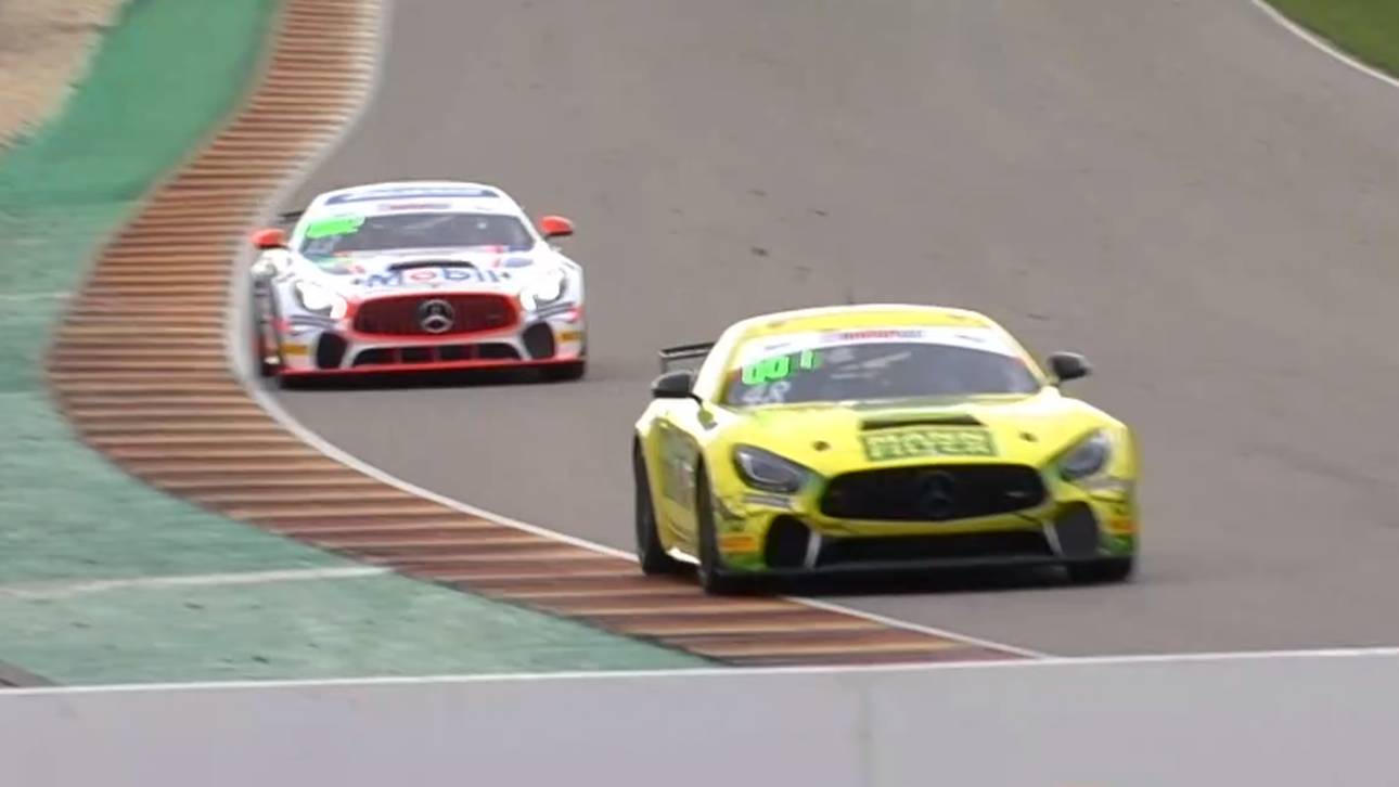 Mercedes-Duo siegt in letzter Runde