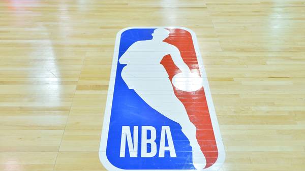 Das berühmte Logo der NBA auf Basis von Legende Jerry West