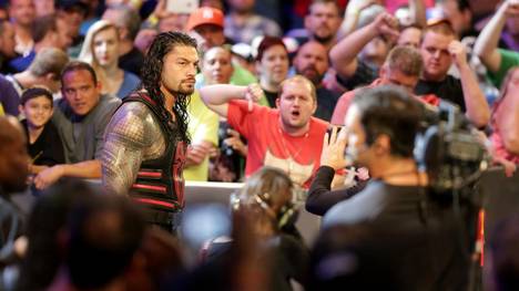 Undertaker-Bezwinger Roman Reigns wurde bei WWE RAW von den Fans niedergemacht